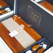 Load image into Gallery viewer, Charcuterie Board with 4 Cheese Knives Set