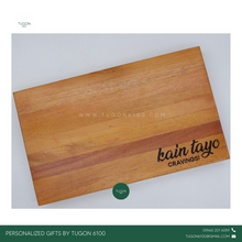 Load image into Gallery viewer, Dalia boards could be used for serving, for cutting or for display. It is the perfect gift idea for every occasion. - TUGON 6100
Christmas Gift
Corporate Gift
Personal Use