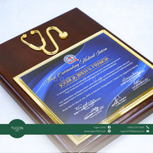 Load image into Gallery viewer, Awarding Excellence in schools, sports, corporate events, or competitions.
Recognition of Achievements in workplaces, non-profits, or community programs.
Commemorating Special Occasions such as anniversaries, retirements, or partnerships.
Corporate Branding: Enhance your brand image by gifting unique, eco-friendly wooden plaques.