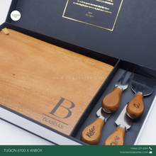 Load image into Gallery viewer, Charcuterie Board with 4 Cheese Knives Set