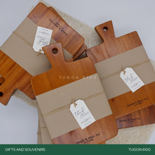 Load image into Gallery viewer, Corporate Gifts, Christmas Gift, Personalized Gifts, Wedding Favors, Wedding Keepsakes, Souvenirs, Event Souvenirs, Personalized Cheeseboards, Wooden Cutting Boards - Tugon 6100.