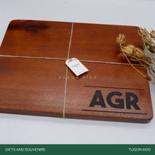 Load image into Gallery viewer, Corporate Gifts, Christmas Gift, Personalized Gifts, Wedding Favors, Wedding Keepsakes, Souvenirs, Event Souvenirs, Personalized Cheeseboards, Wooden Cutting Boards - Tugon 6100.