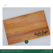 Load image into Gallery viewer, Dalia boards could be used for serving, for cutting or for display. It is the perfect gift idea for every occasion. - TUGON 6100

Christmas Gift
Corporate Gift
Personal Use
