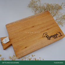 Load image into Gallery viewer, Corporate Gifts, Christmas Gift, Personalized Gifts, Wedding Favors, Wedding Keepsakes, Souvenirs, Event Souvenirs, Personalized Cheeseboards, Wooden Cutting Boards - Tugon 6100.
