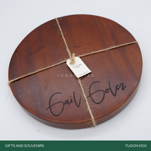 Load image into Gallery viewer, Corporate Gifts, Christmas Gift, Personalized Gifts, Wedding Favors, Wedding Keepsakes, Souvenirs, Event Souvenirs, Personalized Cheeseboards, Wooden Cutting Boards - Tugon 6100.
