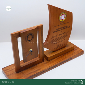 Personalized Desk Clock with Plaque Set
Product Name: "Cian with Spain"

A timeless blend of function and sentiment, this personalized desk clock with plaque set is the perfect addition to any workspace. Featuring a sleek timepiece mounted on a premium wooden base, it includes space for custom engraving—whether it's a name, message, logo, or special dedication. Ideal as a corporate giveaway, employee recognition token, retirement gift, or milestone award, this elegant piece combines practical timekeeping wi
