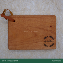 Load image into Gallery viewer, Corporate Gifts, Christmas Gift, Personalized Gifts, Wedding Favors, Wedding Keepsakes, Souvenirs, Event Souvenirs, Personalized Cheeseboards, Wooden Cutting Boards - Tugon 6100.
